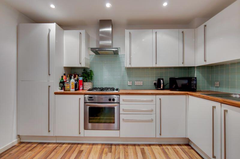 Apartment in London - View 4