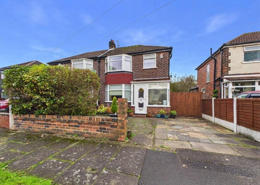 3-bed semi-detached on Merwell Road, Flixton, Trafford, M41 6PR, £325,000