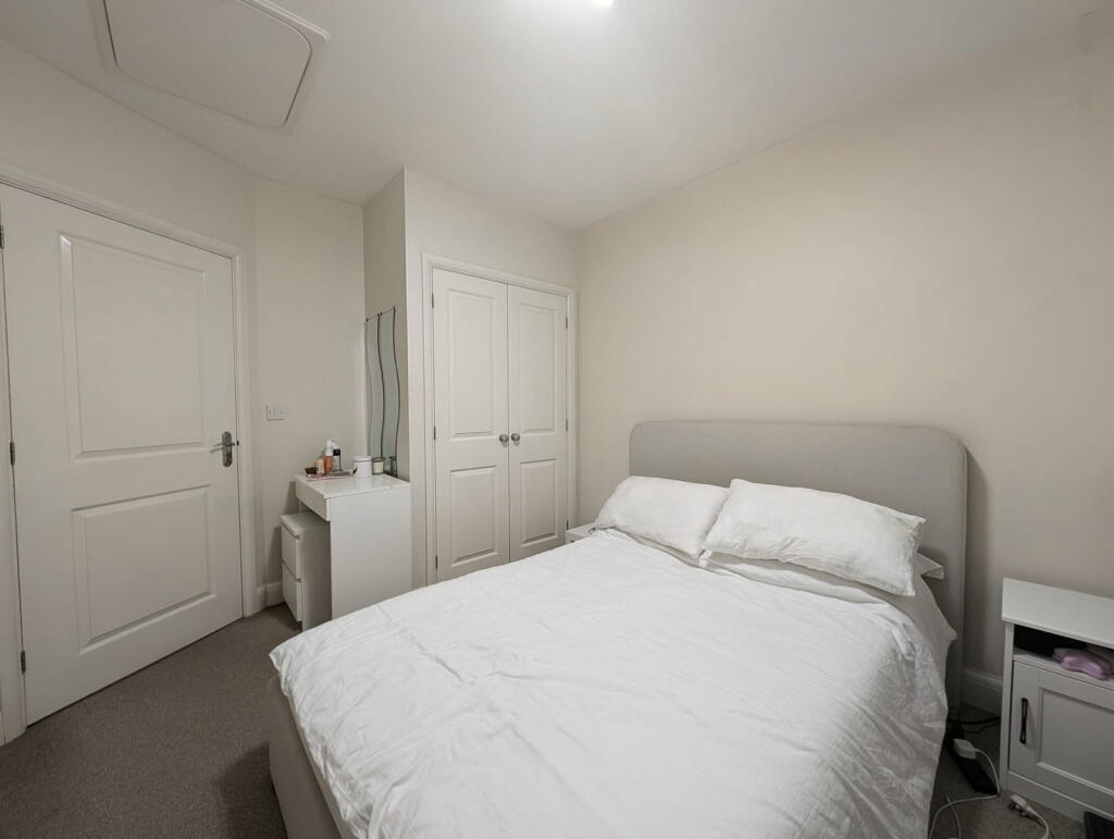 Additional image 5 of Middlewood Close, Solihull, B91 2TY