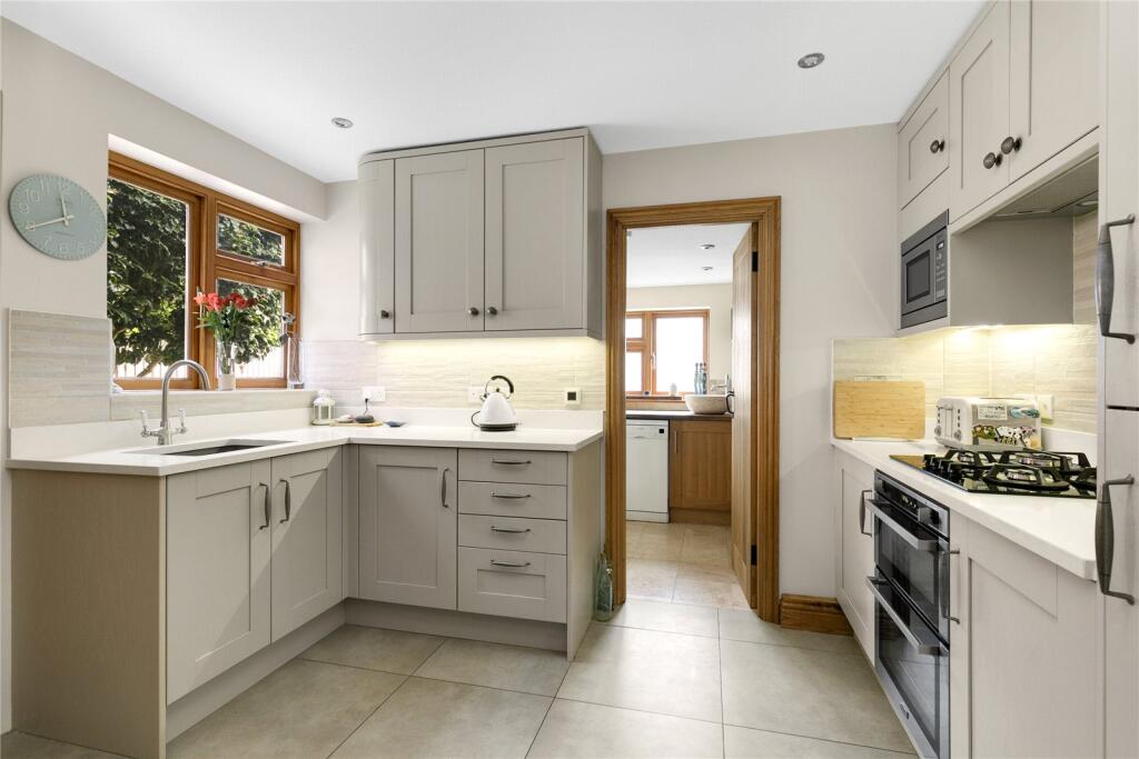 Course Road, Ascot, Berkshire, SL5 photo 4