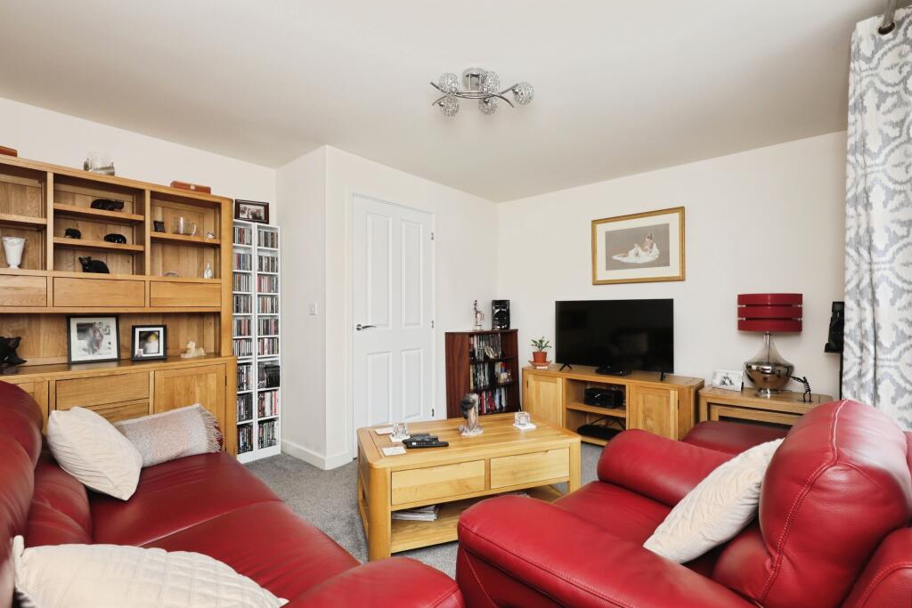 House in West Lindsey, Gainsborough - More