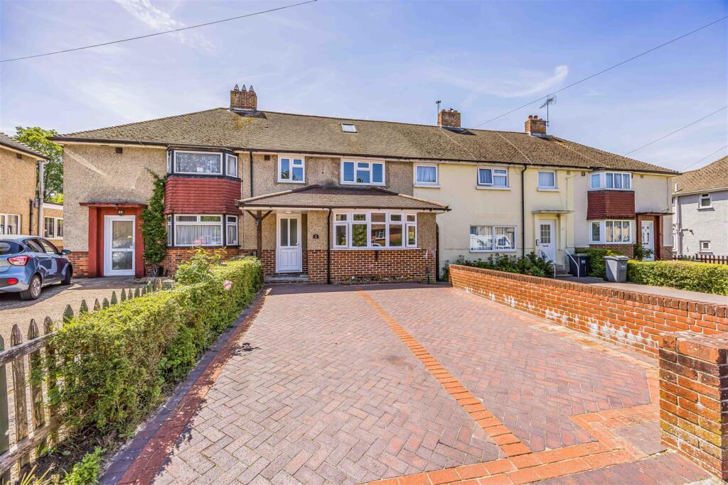 Main image of property: Padnell Avenue, Waterlooville