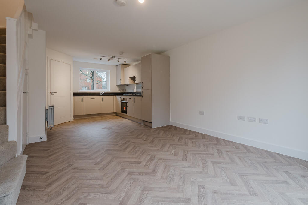 House in Southampton - View 3