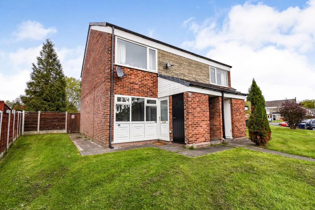 Main image of property: Abbey Road, Tyldesley, M29
