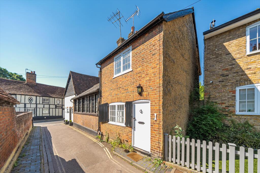 Main image of property: Blacksmiths Lane, St. Albans, Hertfordshire AL3