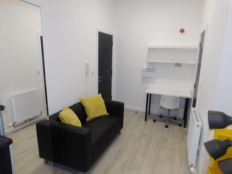 Apartment in Liverpool - View 4