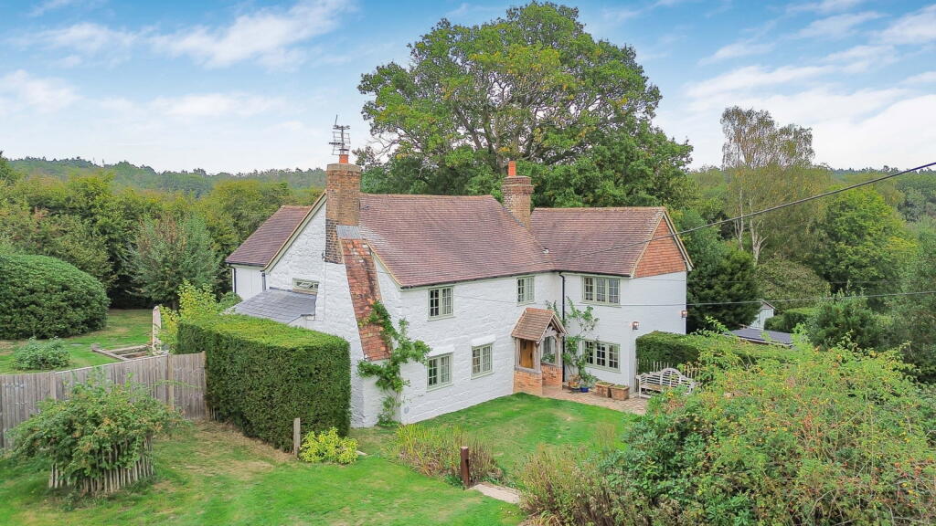 House in Horsham, Colgate - View 2