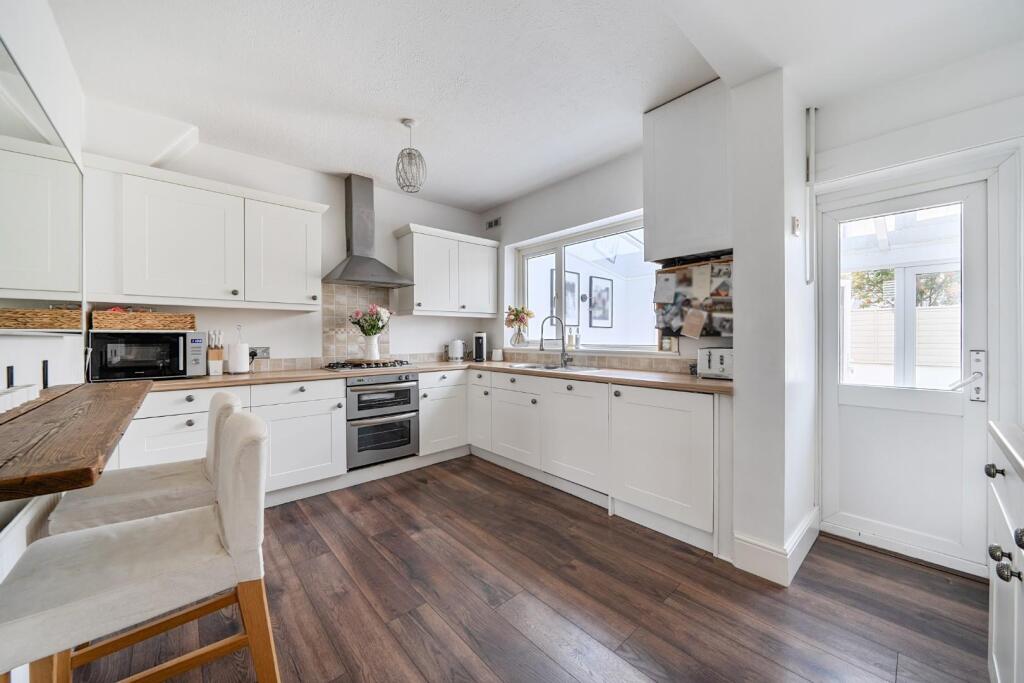 House in Portsmouth - View 3