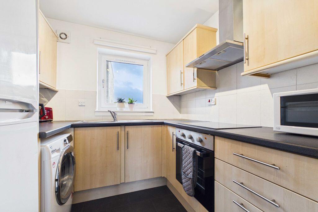 36/4 Restalrig Drive, Restalrig, Edinburgh, EH7 6JF photo 4