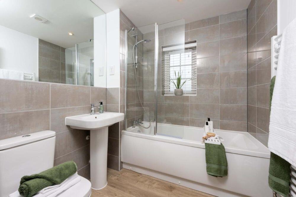 House in Horsham, Colgate - View 2