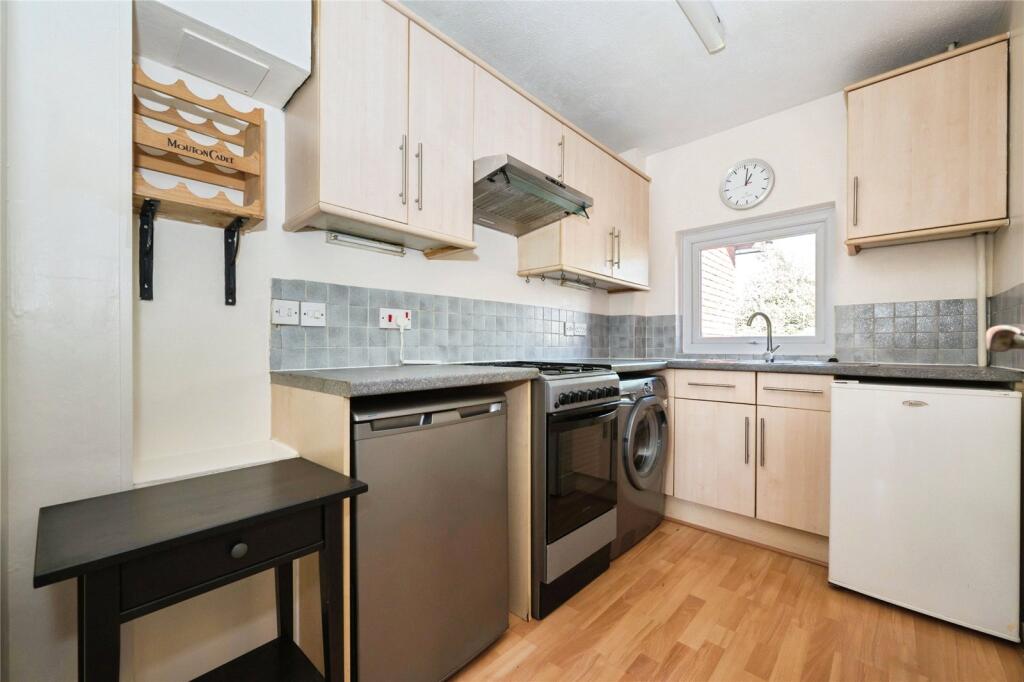 Cobden Avenue, SOUTHAMPTON, Hampshire, SO18 - View 3