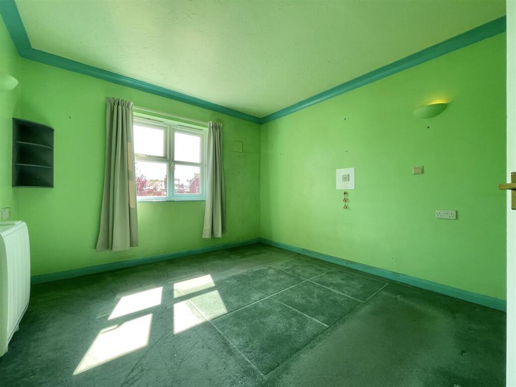 Apartment in Weymouth, Dorset - View 2
