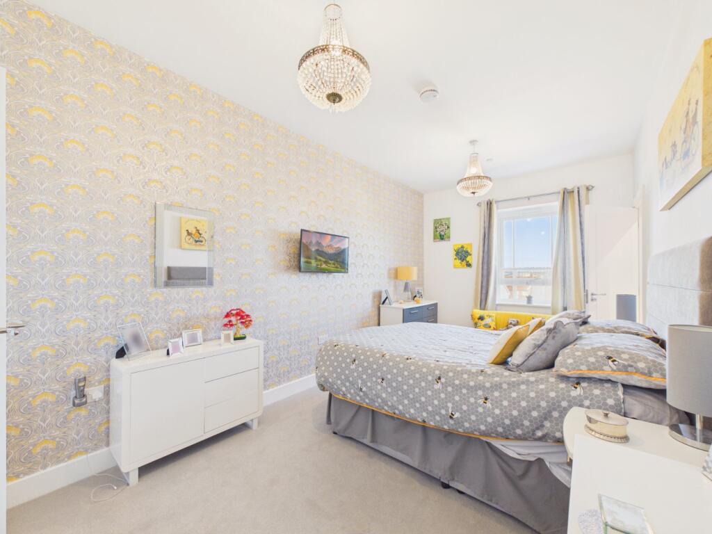 Apartment in Canterbury - More