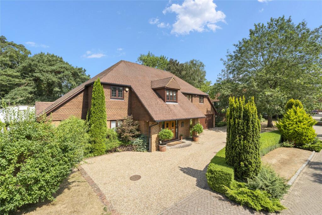 Main image of property: Queensgate, Fairmile Lane, Cobham, Surrey, KT11