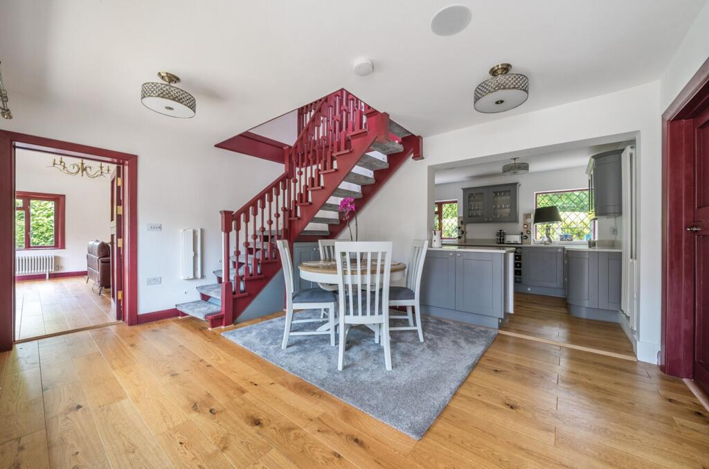 The Ridings, Tunbridge Wells, TN2 photo 4