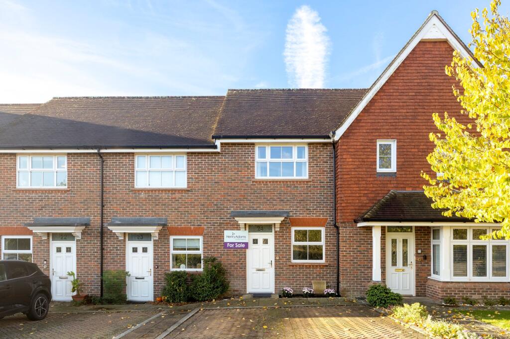 Scholars Walk, Horsham, RH12, Horsham