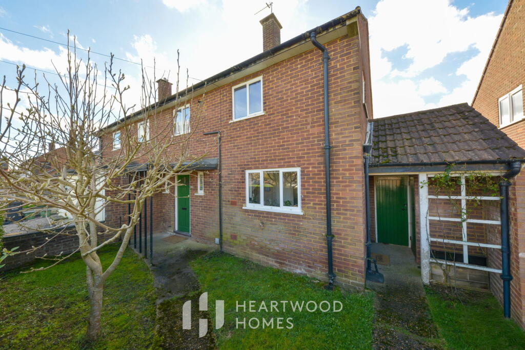 Main image of property: Catham Close, St. Albans, AL1 5QT