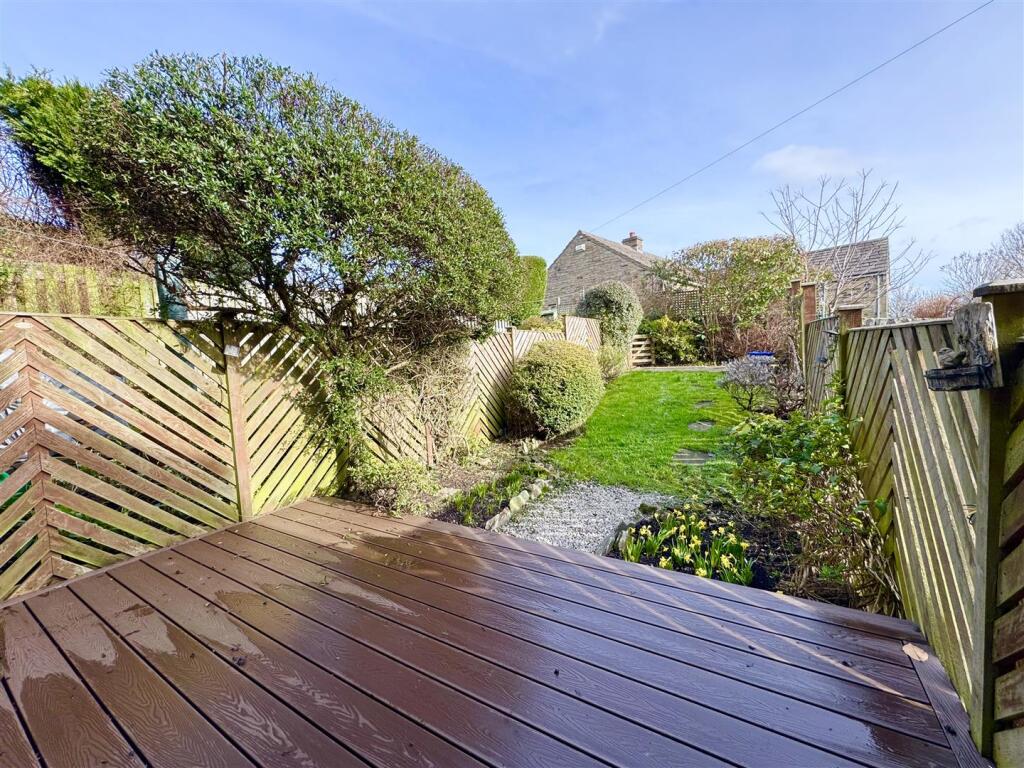 Chapel Court, Denby Dale, HD8 8RU photo 4