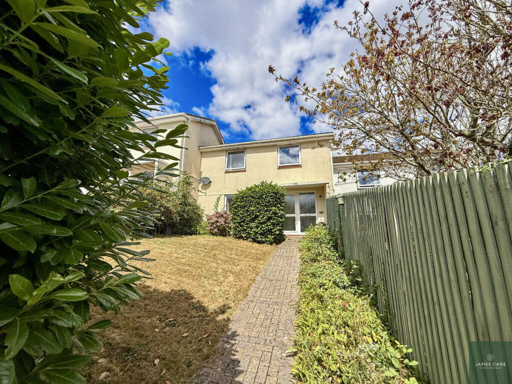 Main image of property: Halwyn Place, Truro, TR1