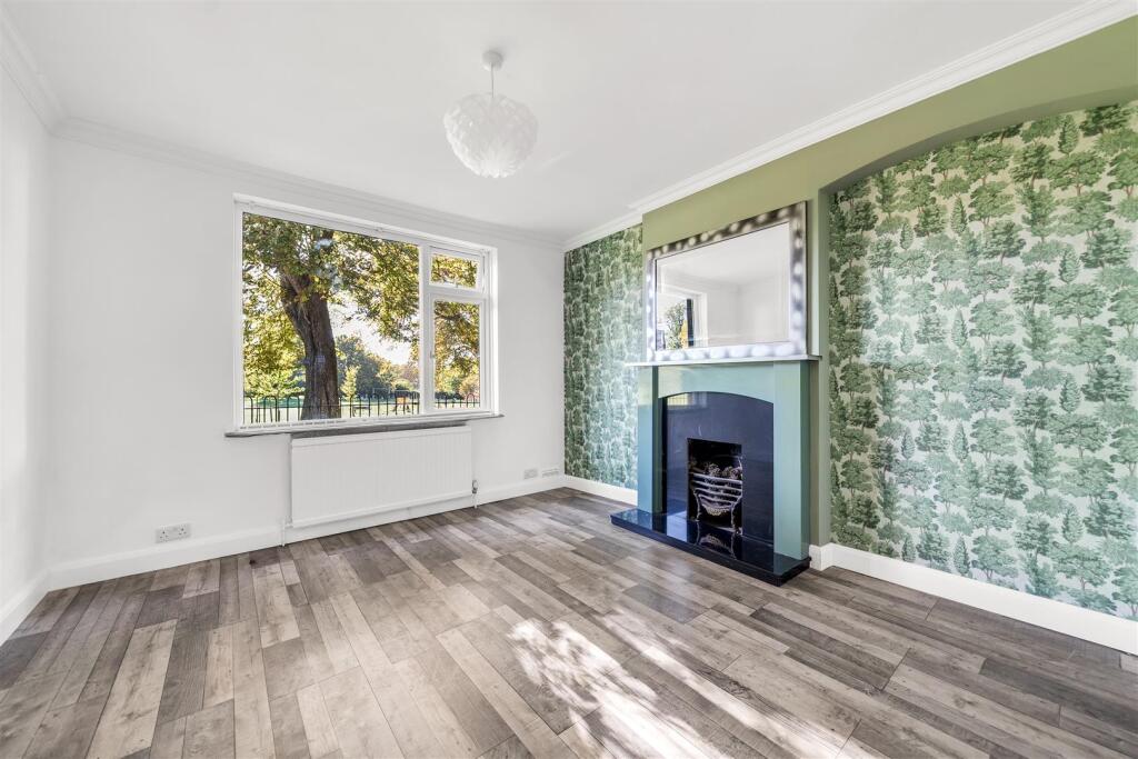 House in Dorchester, Dorset - View 4