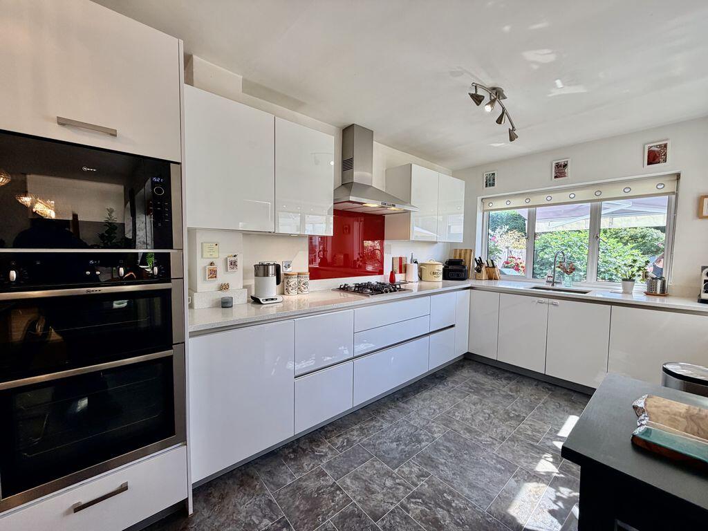 House in Hemel Hempstead, Wooburn - View 4