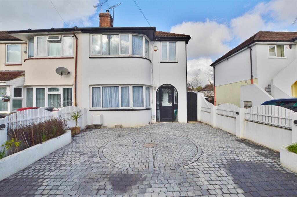 Main image of property: Cornwall Avenue, Slough, Slough