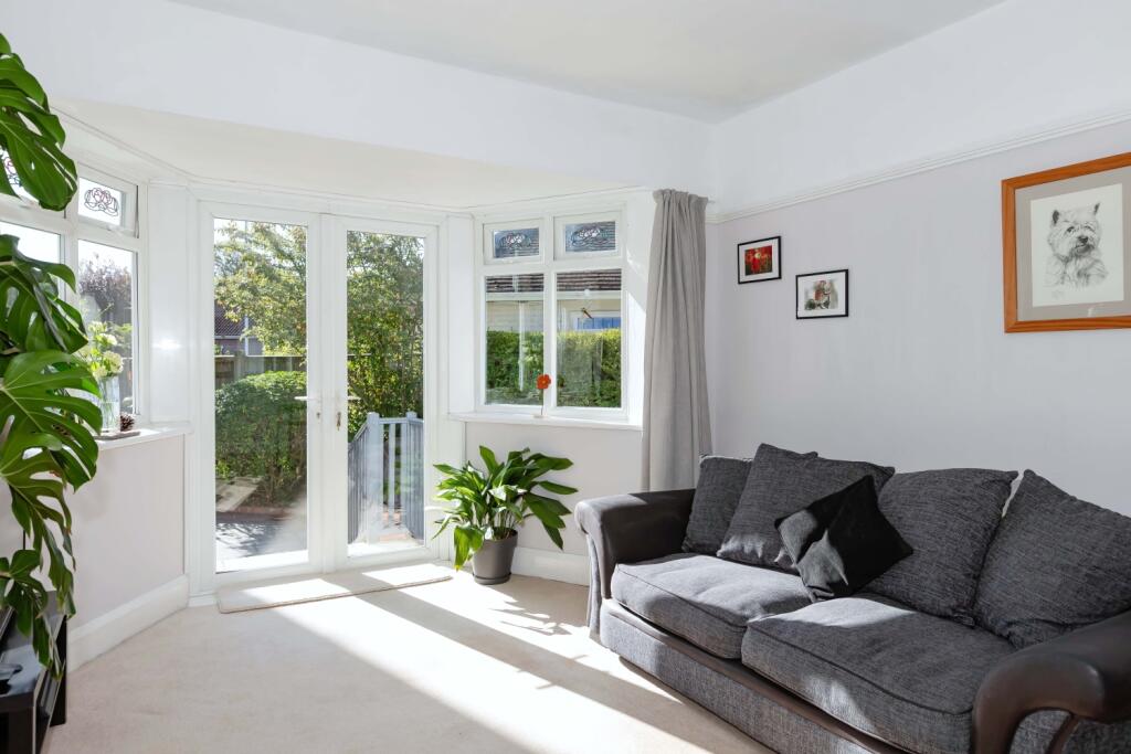 Offington Avenue, Worthing, BN14 photo 4