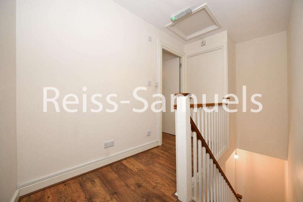 5 bedroom town house for rent