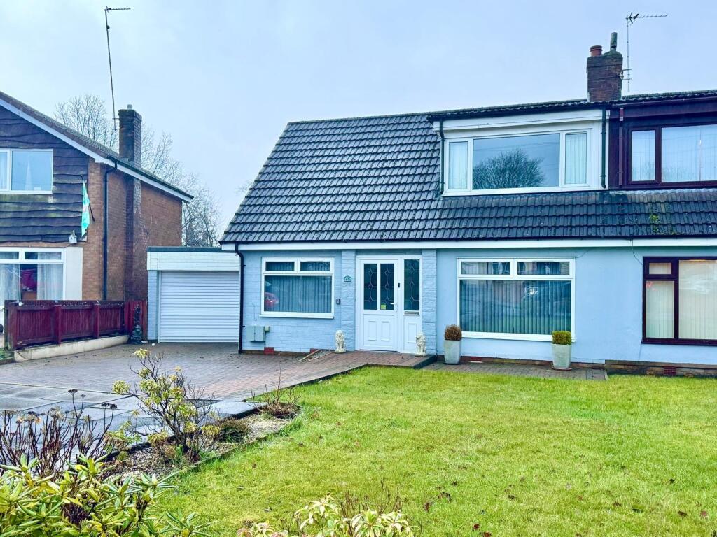 Main image of property: Elmpark Grove, Rochdale, Greater Manchester, OL12