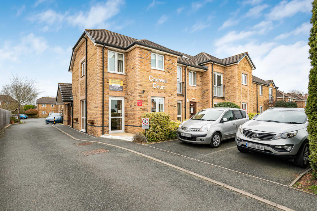 Main image of property: Banbury Road, Kidlington, OX5