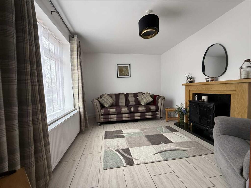 Willowbrook Road, Corby photo 3
