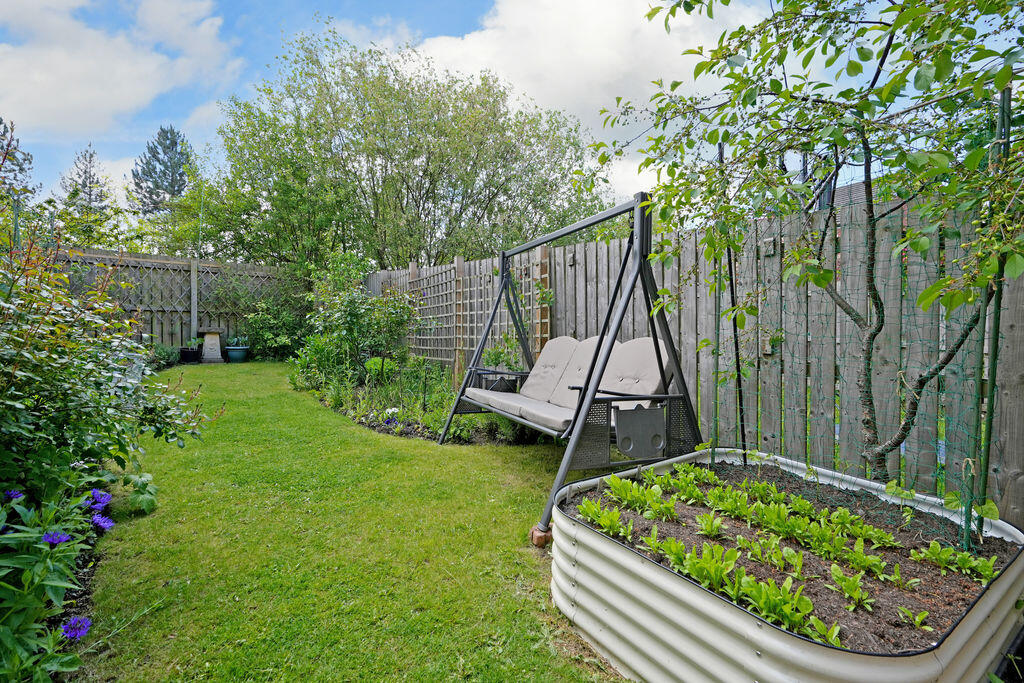 Locke Drive, Darnall, Sheffield photo 4
