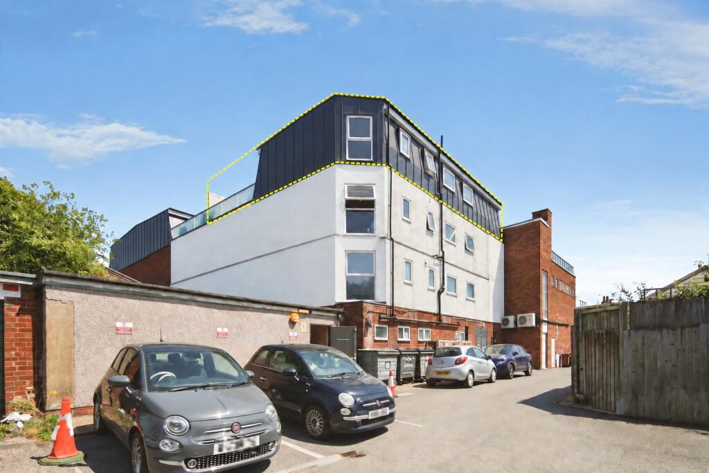 Main image of property: Warwick Road, Kenilworth