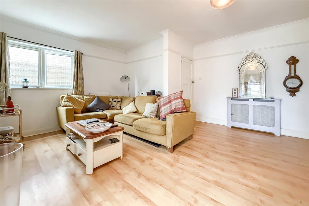 Additional image 17 of Wynchlands Crescent, St. Albans, Hertfordshire, AL4
