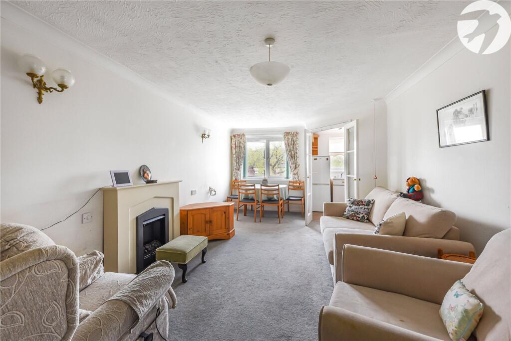 Apartment in Sevenoaks, Swanley - View 4