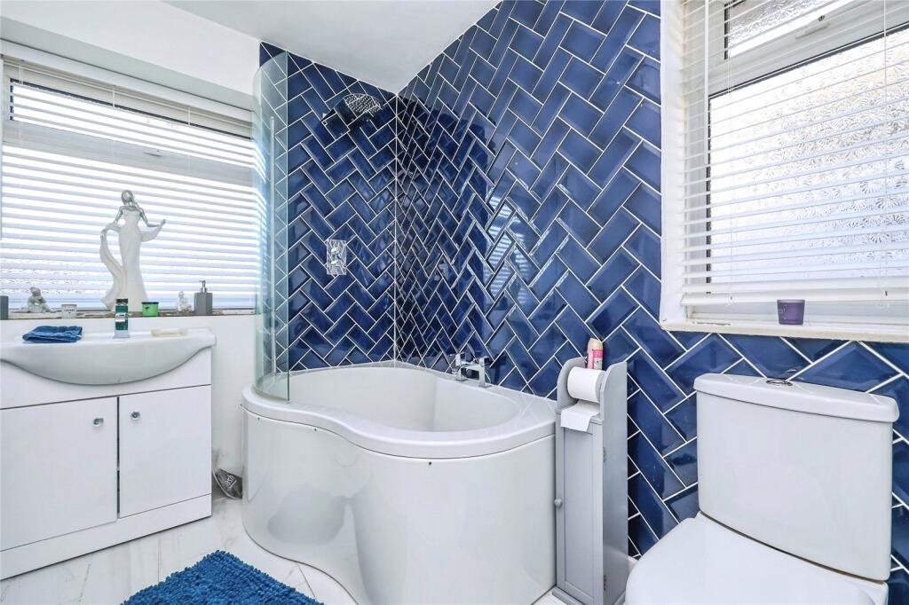 Brandish Crescent, Clifton, Nottingham, NG11 photo 4