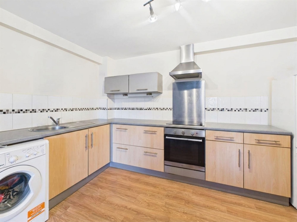 Apartment in Lancaster - View 3