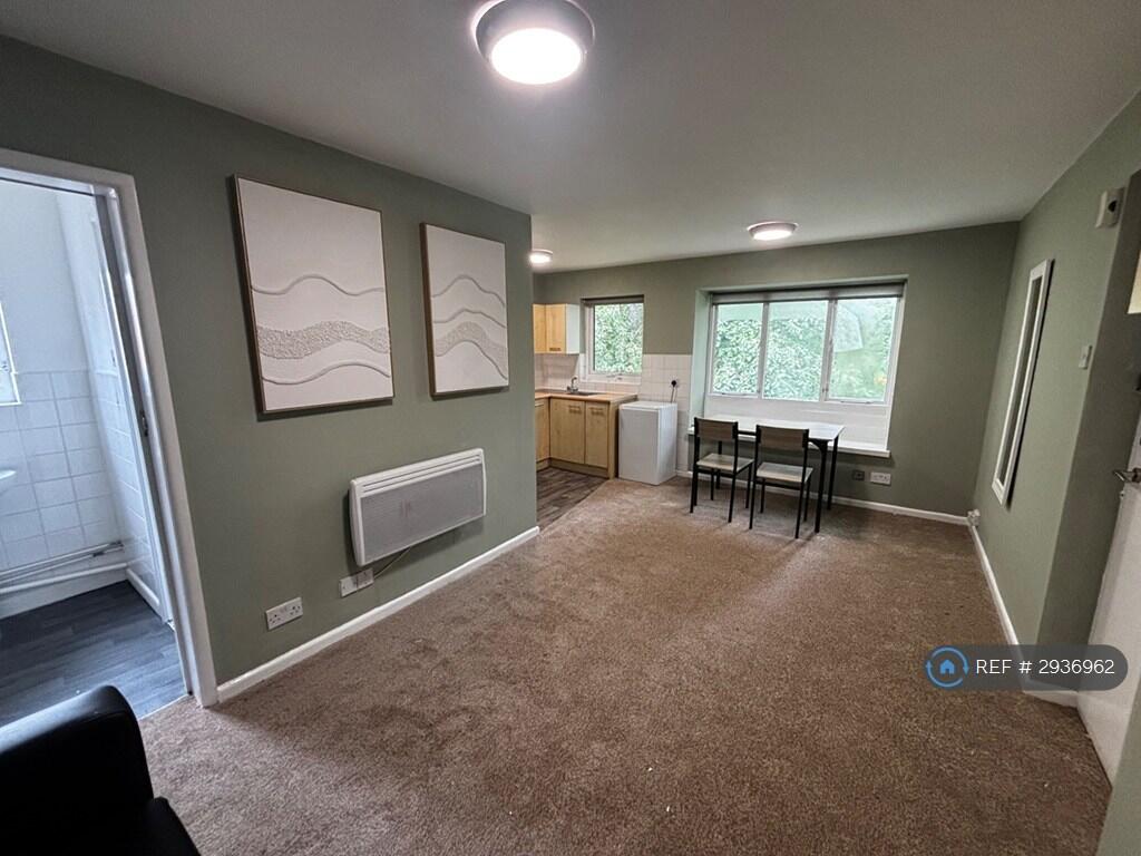 Main image of property: Audenshaw, Manchester, M34