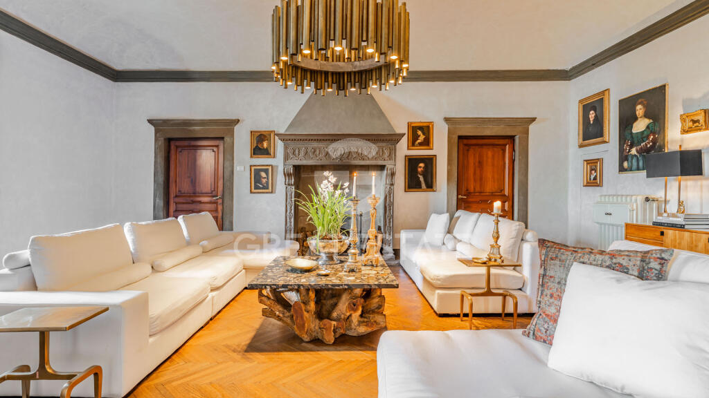 Main image of property: Tuscany, Arezzo, Castiglion Fiorentino