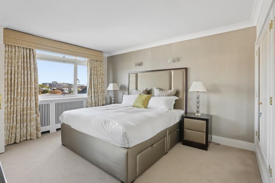 Apartment in London - View 5