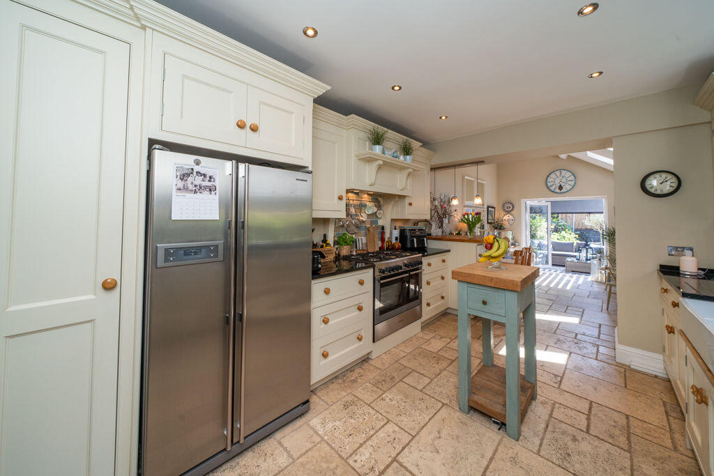 House in Dudley, West Midlands - View 4