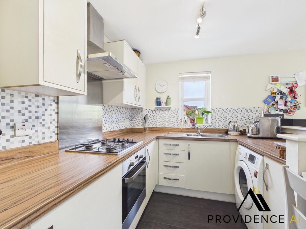 House in Basingstoke and Deane, Chineham - View 2