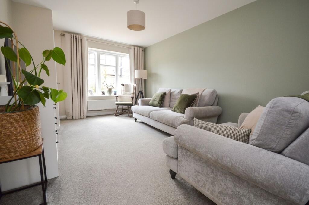 Three Bells Close, Wickersley, S66 photo 2