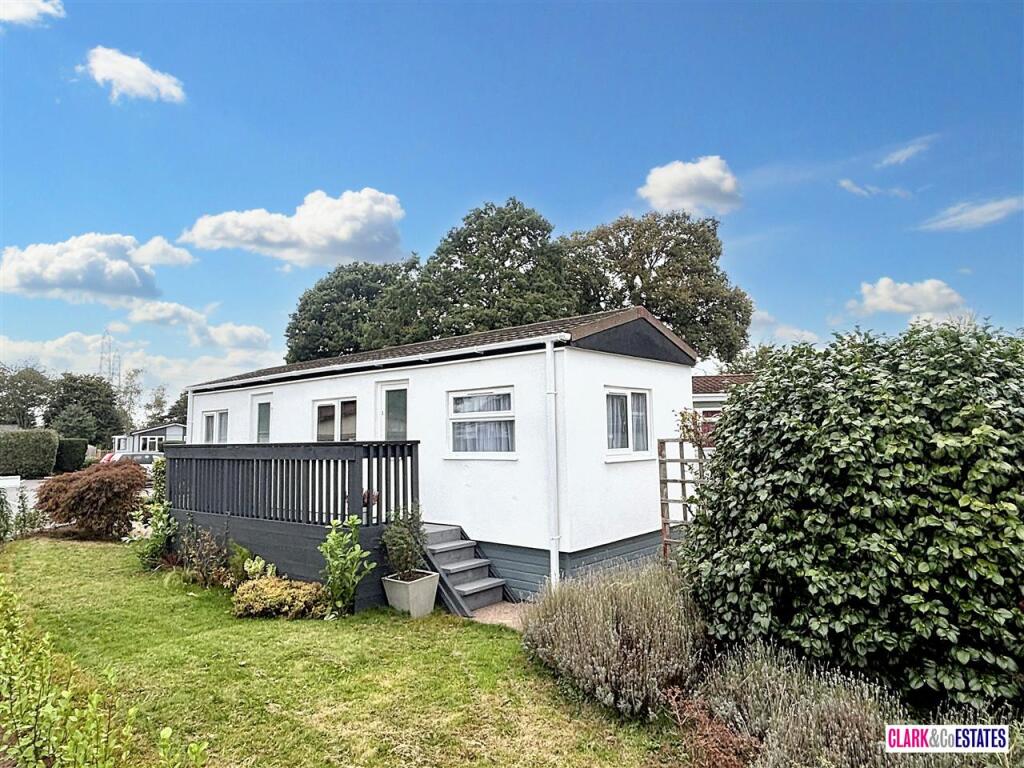 Main image of property: Second Avenue, Newport Park