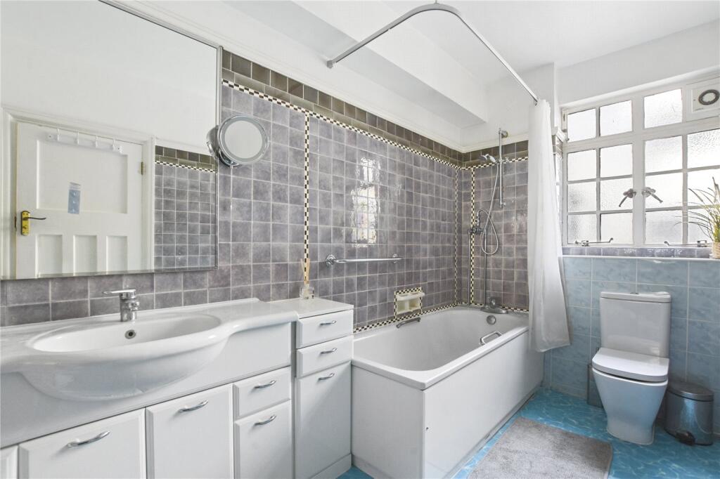 3 bedroom flat for rent