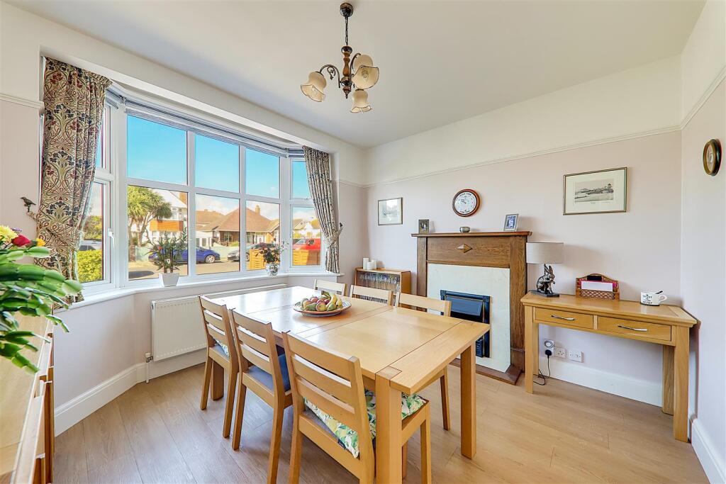 Gerald Road, Worthing photo 4