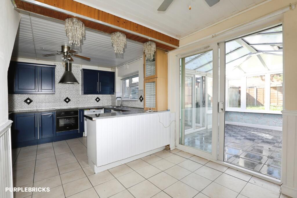 House in Stoke-on-Trent - More