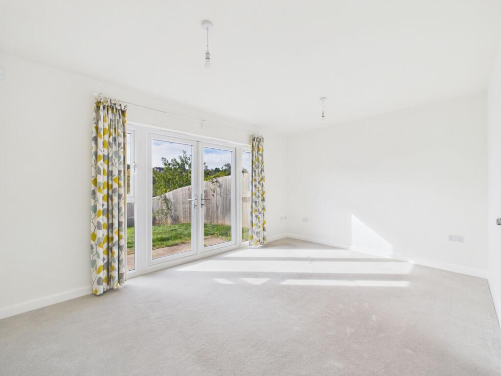 House in Nottingham - View 5