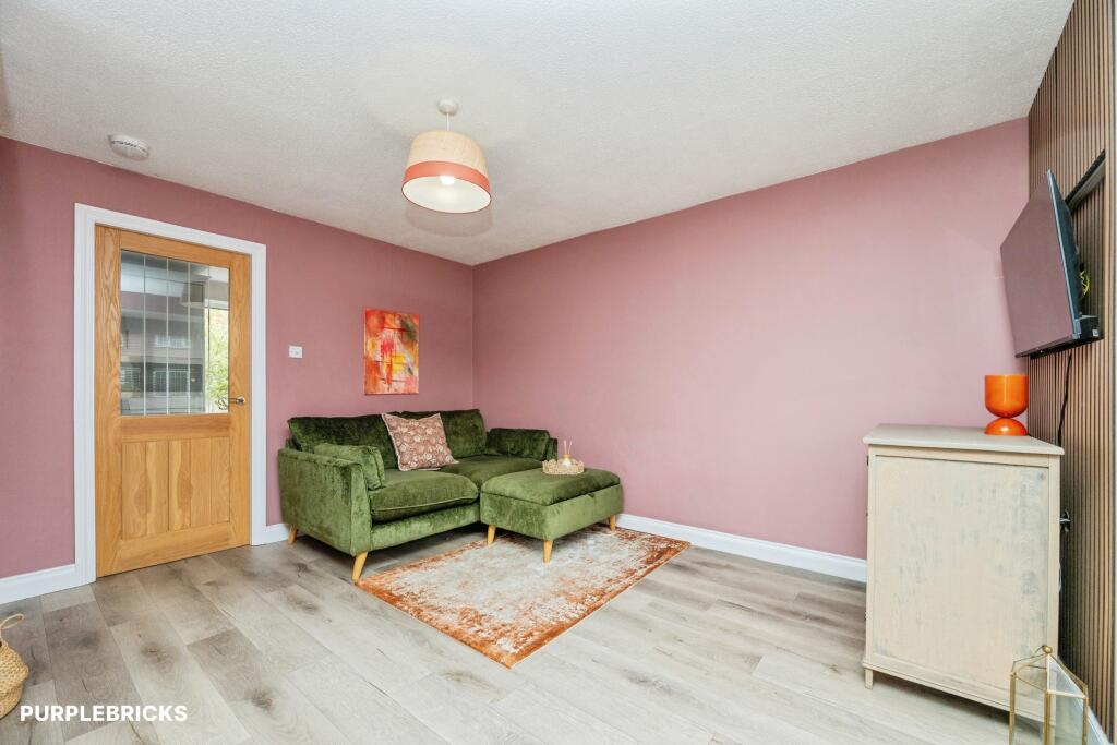 House in Dudley - View 4