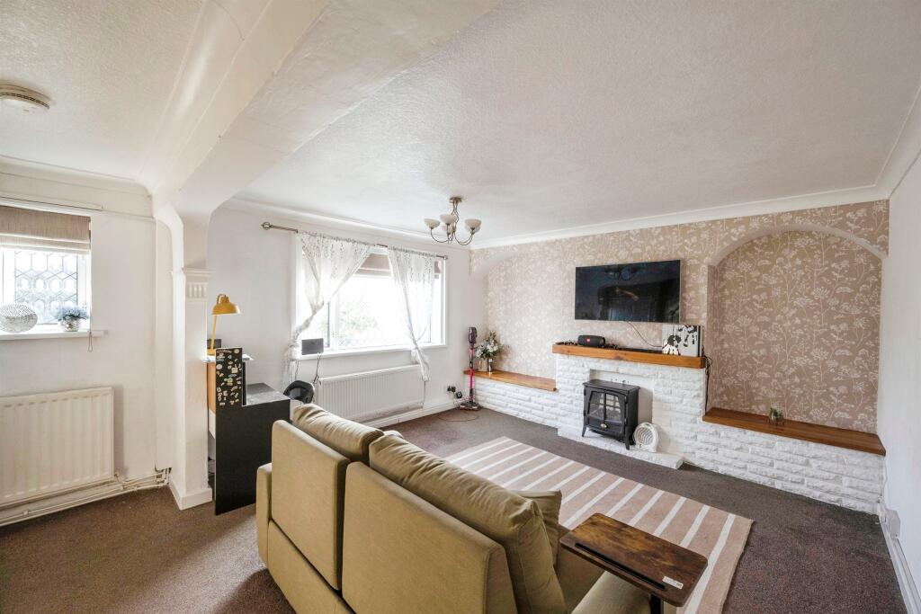 House in Rotherham, Maltby - View 3